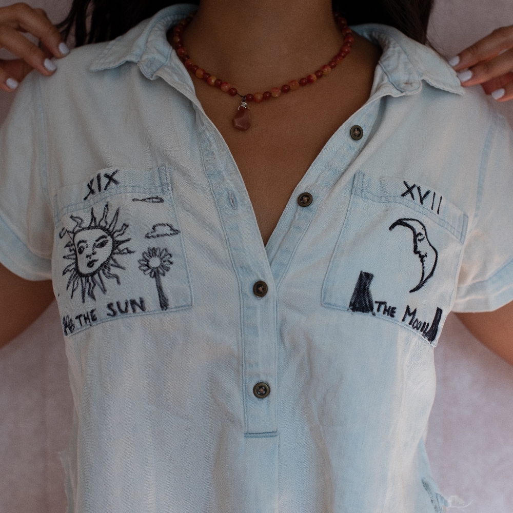 Cropped Sun & Moon Collar Shirt